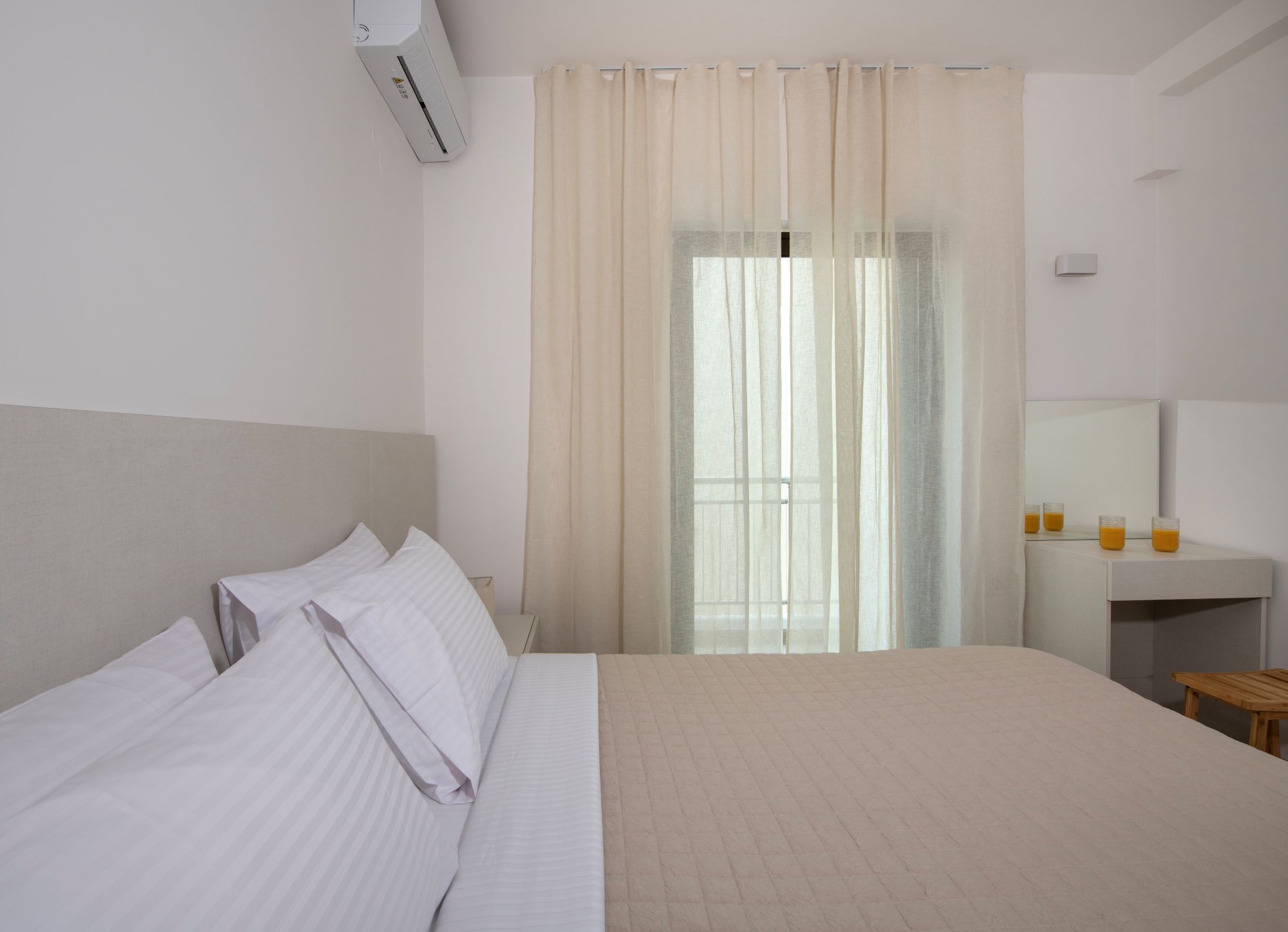 Bedroom 1 - Master
