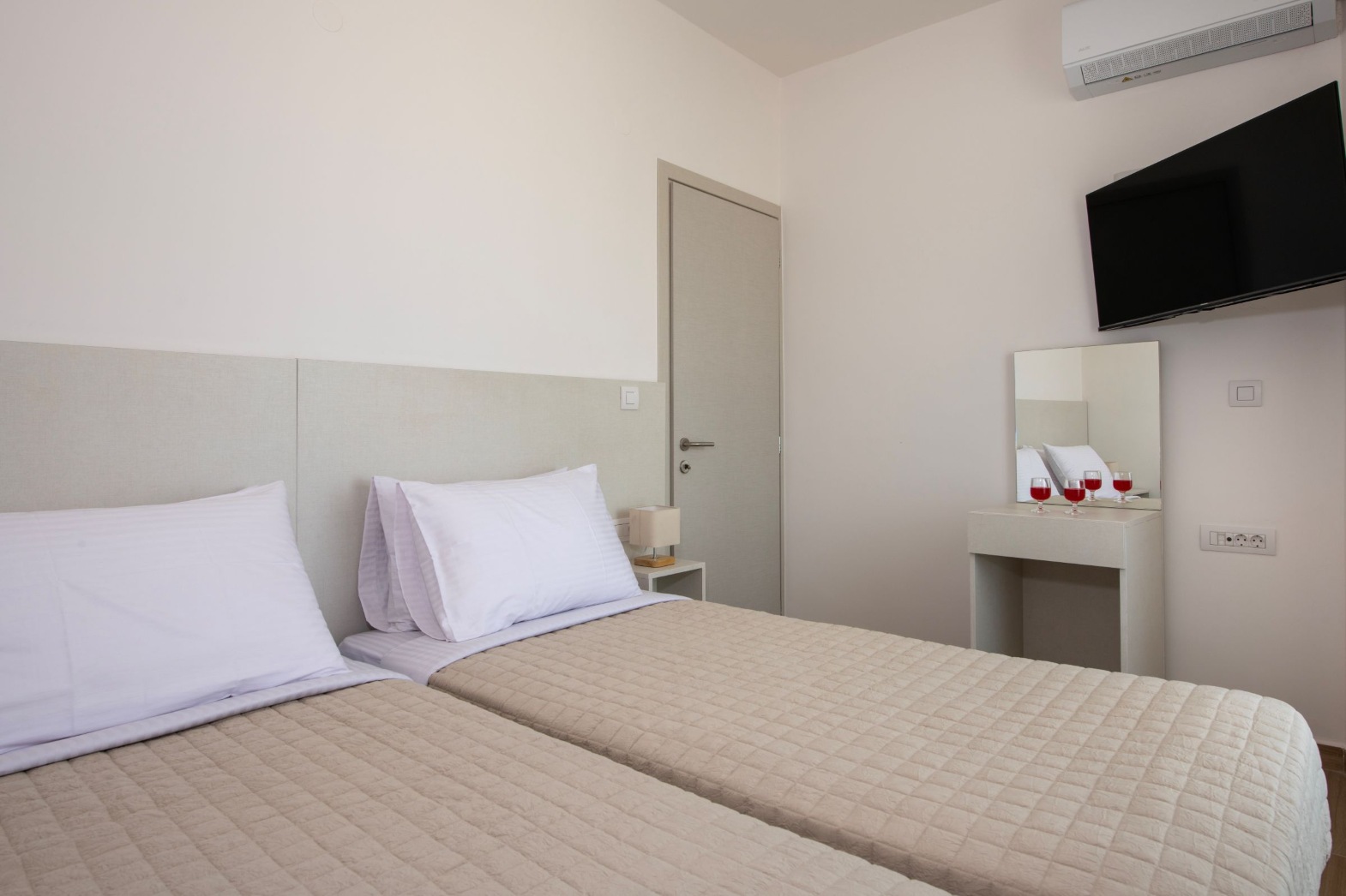 Bedroom 2 - Secondary
